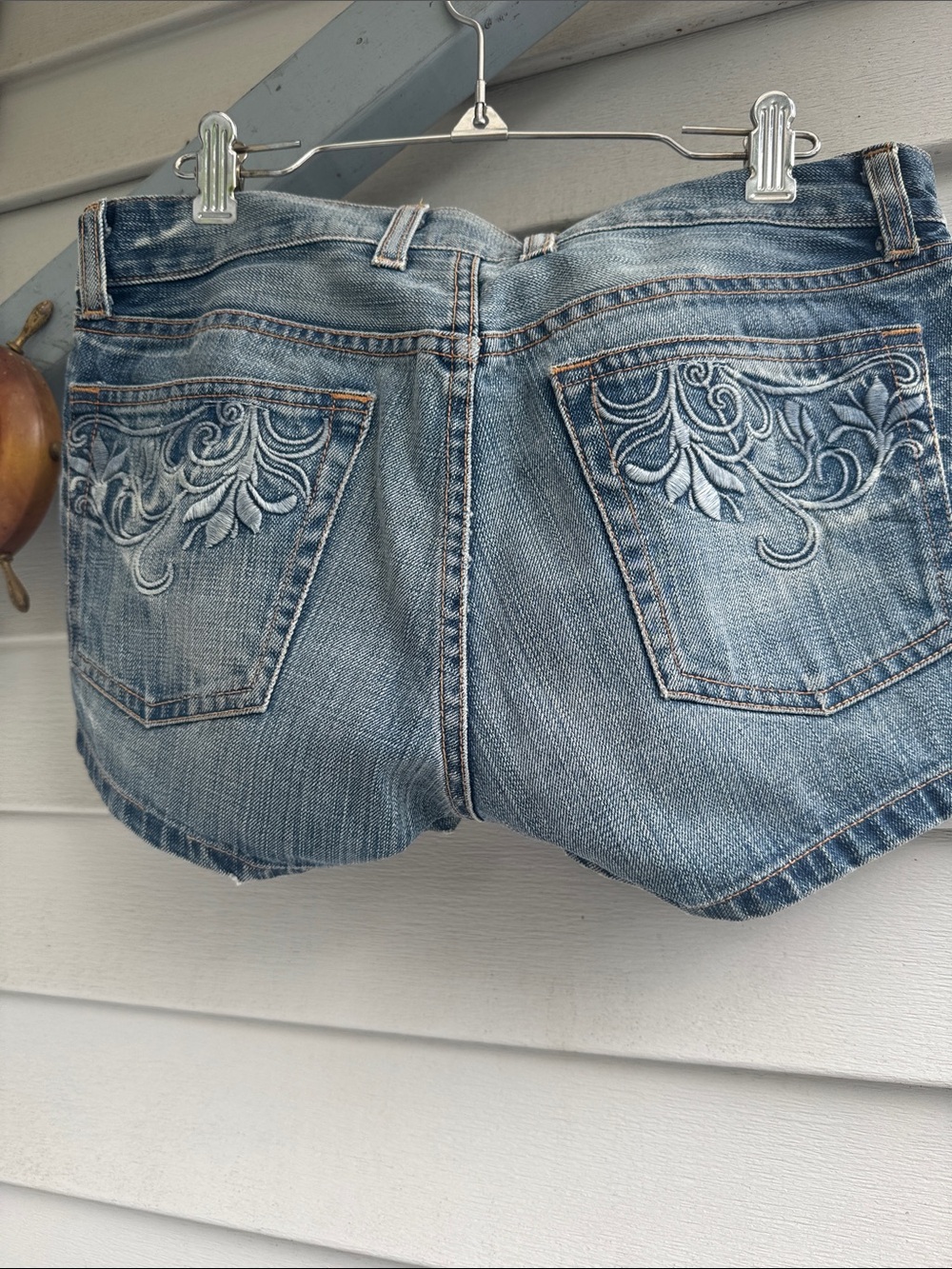 Lucky Brand Washed Blue Distressed Denim Cutoff Shorts - Picture 5 of 10